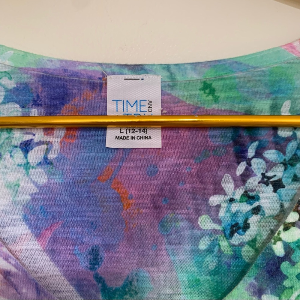 Time and Tru Multicolor Floral Ruffle Blouse Large - Picture 3 of 3
